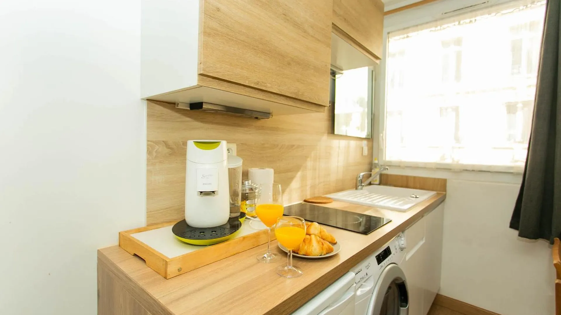 Apartment Bnbnova - Champs Elysees & Arc De Triomphe Paris